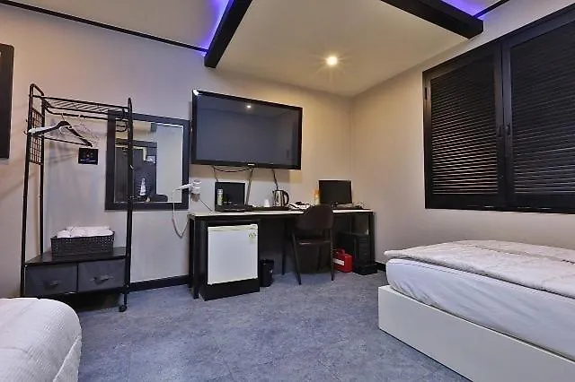 Gangseo Sinhodong Business