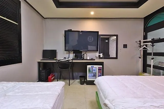 Gangseo Sinhodong Business