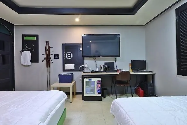 Gangseo Sinhodong Business Motel *