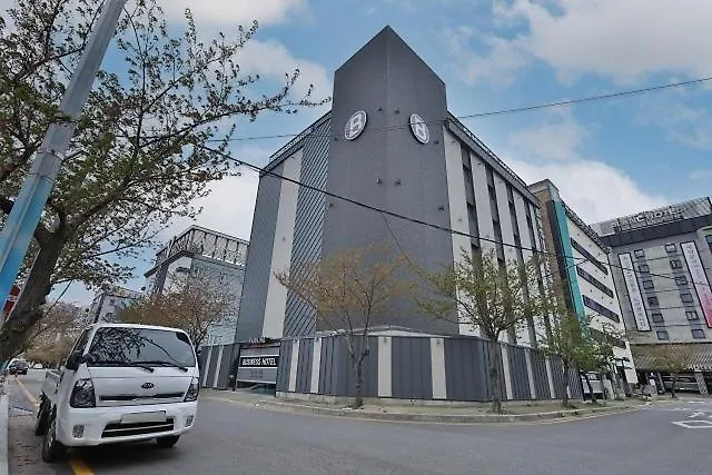Motel Gangseo Sinhodong Business *